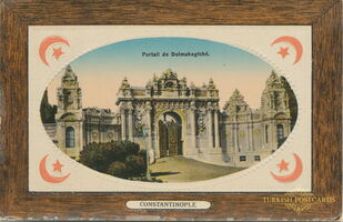 019-13373 Portail de Dolmabagtché